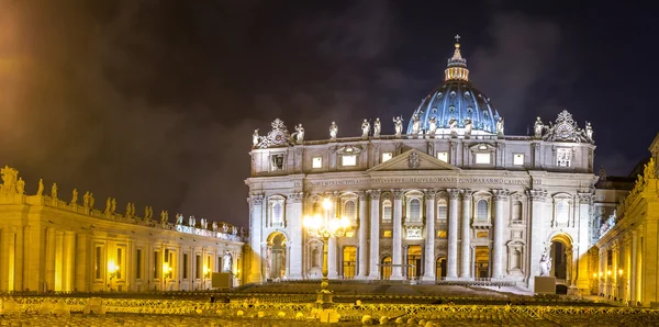 Basilikan Saint Peter i Vatikanen — Stockfoto