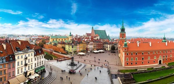Warschau op een zomerdag in Polen — Stockfoto