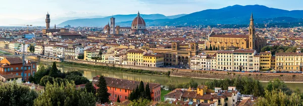 Panoramatický pohled na Florencii — Stock fotografie