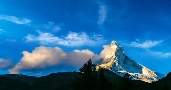 İsviçre Alplerinde Matterhorn — Stok fotoğraf