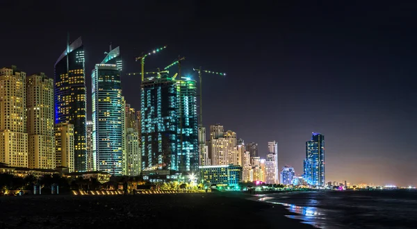 Dubai marina w letni wieczór — Zdjęcie stockowe
