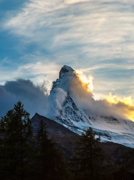 Matterhorn em Alpes Suíços — Fotografia de Stock