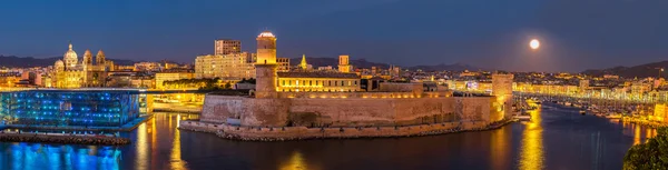 圣让城堡和大教堂 de la 主要在马赛 — 图库照片