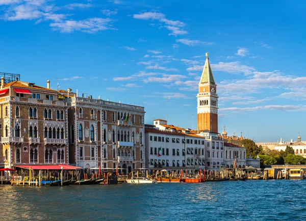 Campanile di San Marco en Venecia —  Fotos de Stock