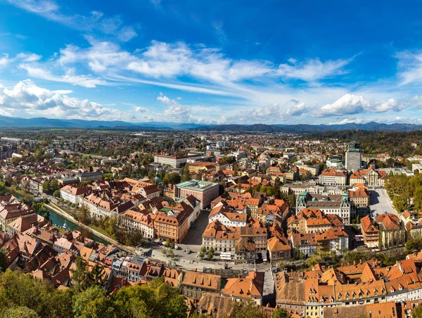 Flygfoto över Ljubljana i Slovenien — Stockfoto