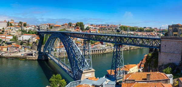 Porto in portugal an sommertagen — Stockfoto