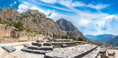 Delphi Apollon Tapınağı