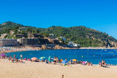 Kumsalda Tossa de Mar, İspanya