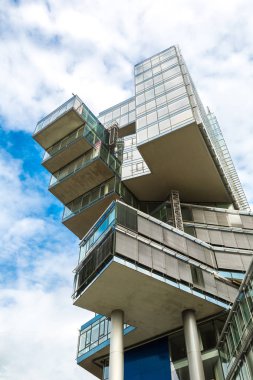 Hannover'da modern gökdelen