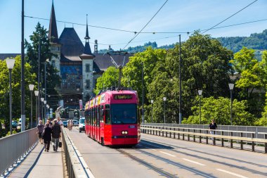 Modern şehir tramvay Bern