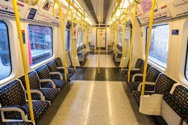 Londra Yeraltı Metro İstasyonu