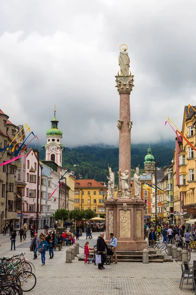 Strada nel centro storico di Innsbruck — Foto Stock