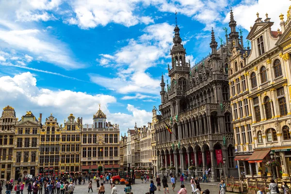 Brüksel grand yerde