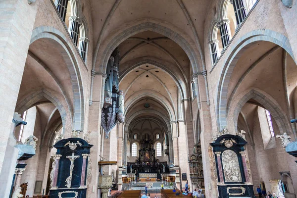 Időre kirekesszük a Trier katedrális — Stock Fotó