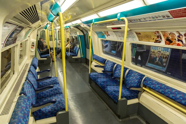 London Underground Tube Station — Stock Photo, Image
