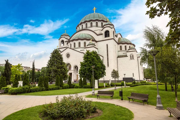 Igreja Ortodoxa de Santa Sava em Belgrado, Sérvia — Fotografia de Stock