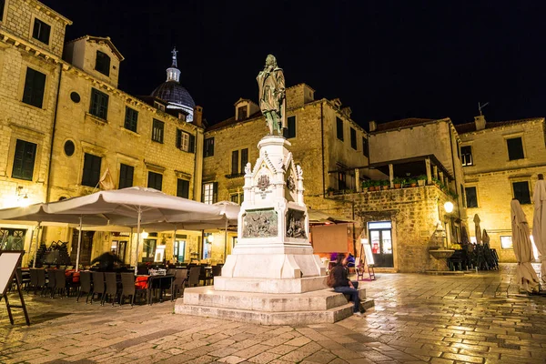 Calle peatonal en Dubrovnik —  Fotos de Stock