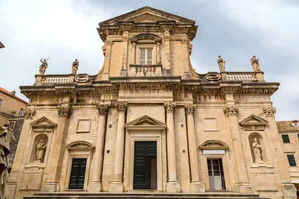 Cathédrale dans le vieux Dubrovnik — Photo