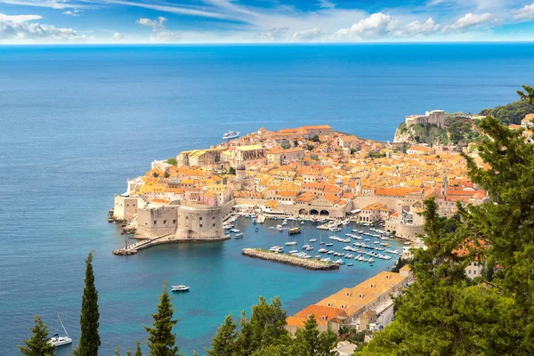 Città vecchia Dubrovnik in estate — Foto Stock