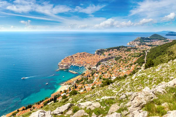 Vista aérea de la ciudad vieja Dubrovnik — Foto de Stock