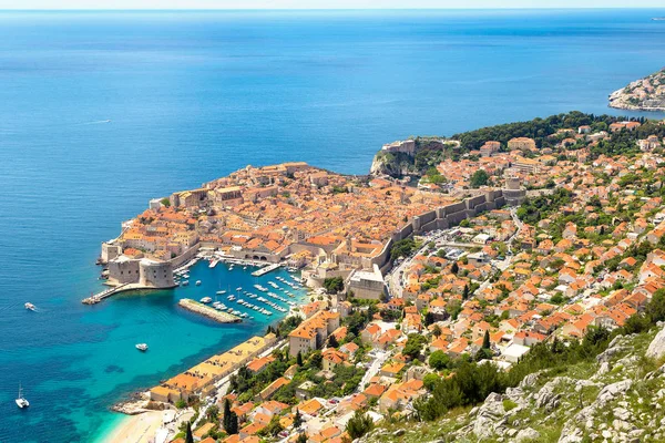 Dubrovnik in beautiful day — Stock Photo, Image