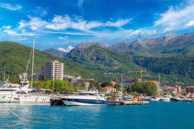 Tekneler ve yatlar Budva için dock