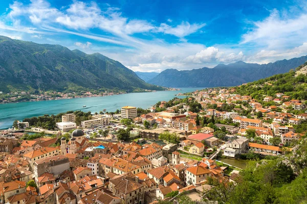 Yaz aylarında güzel Kotor