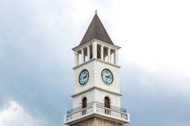 Tiran'daki Saat Kulesi