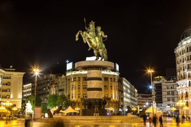 Alexander Üsküp'teki büyük anıt