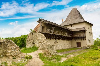 Ukrayna'da kale kalıntıları