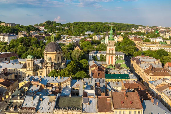 Panoramisch uitzicht van Lviv — Stockfoto