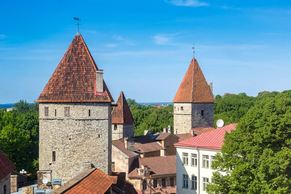 Festungstürme in Tallinn — Stockfoto