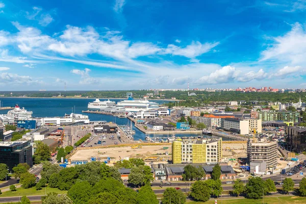 Tallinn liman ferry — Stok fotoğraf