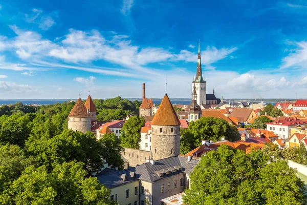 Widok z lotu ptaka miasta Tallin — Zdjęcie stockowe