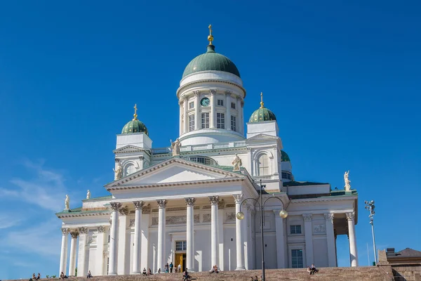 Helsinki Cathedral in de zomer — Stockfoto