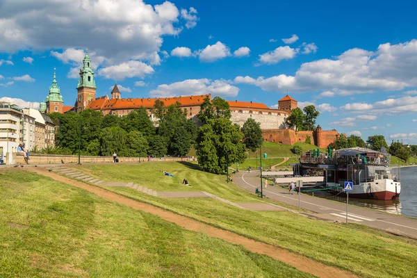 Koninklijk kasteel in Krakau — Stockfoto