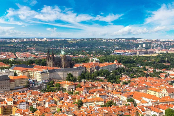 Praga em belo dia — Fotografia de Stock