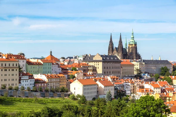 Panoramiczny widok na Pragę — Zdjęcie stockowe