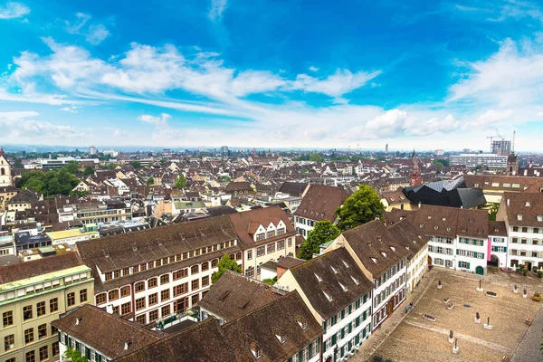 Basel bei schönem Sommertag — Stockfoto