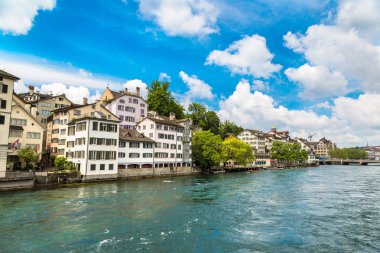 Zürih bölgesindeki yaz gün