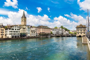 Fraumunster katedral Kulesi