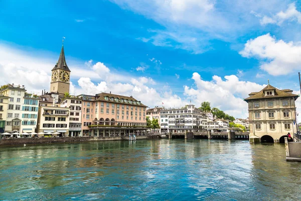 Fraumunster katedral Kulesi — Stok fotoğraf