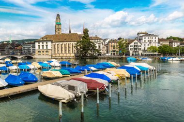 Güzel yaz günü Zürih