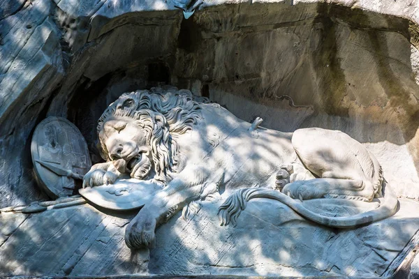 Dying lion monument in Lucerne — Stock Photo, Image