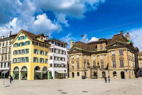 Strada nel centro storico di Zurigo — Foto Stock