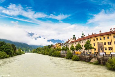 Innsbruck 'taki renkli binalar