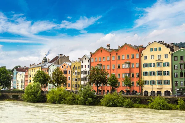 Edifícios coloridos em Innsbruck — Fotografia de Stock