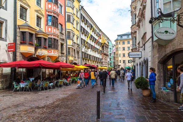 Strada nel centro storico di Innsbruck — Foto Stock