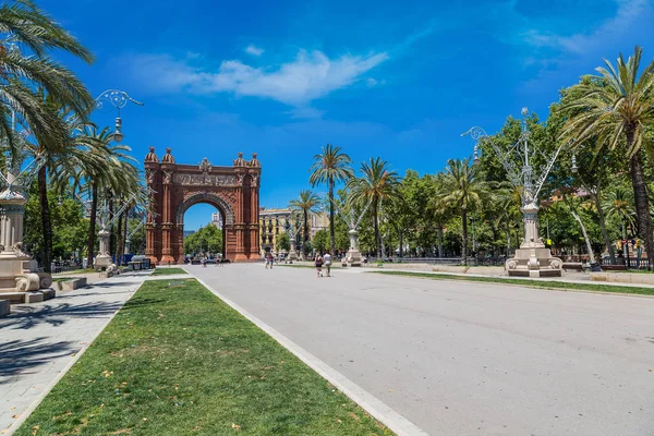 Triumfbågen av barcelona — Stockfoto