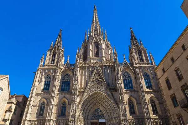 Kathedraal van Barcelona overdag — Stockfoto